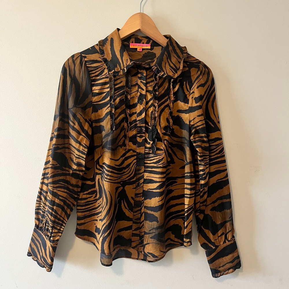 Vilagallo Tiger Print Ruffle Blouse Button Down Brown Black 40 Animal Print